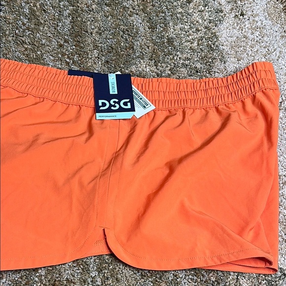 DSG Dick's Sporting Goods Women XL STRIDE Running Shorts 3" Mid Rise Orange NWT - Picture 9 of 11
